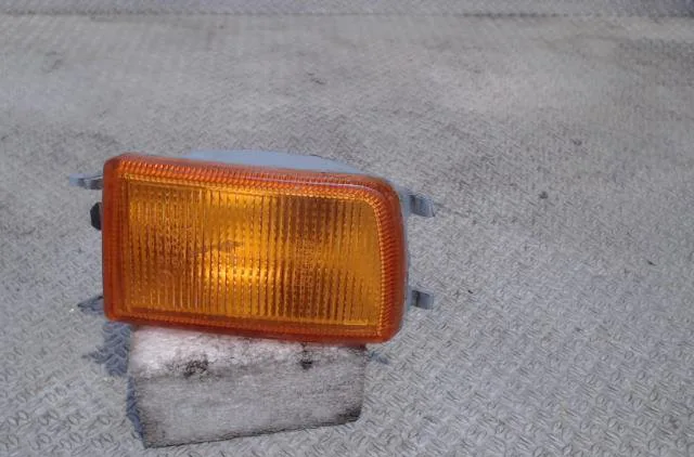 Clignotant droit VOLKSWAGEN GOLF 3  GOLF 3 occasion