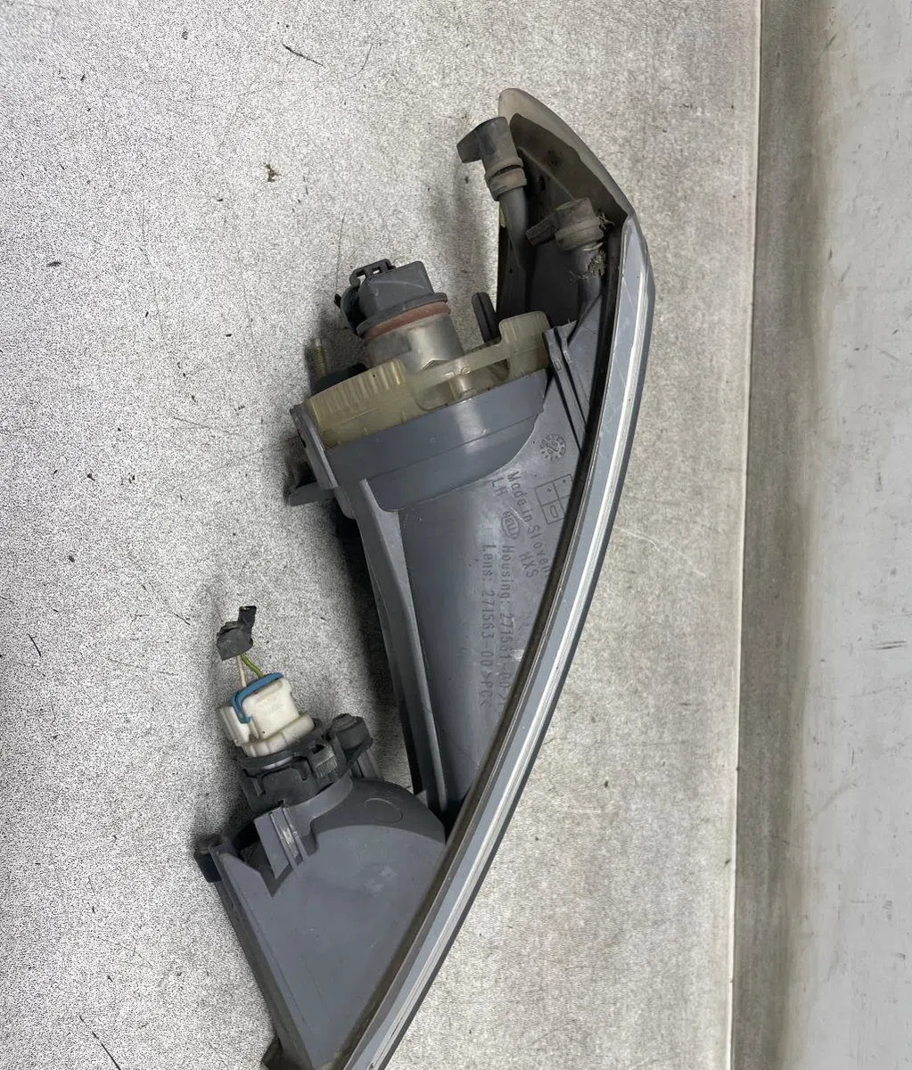 Clignotant gauche Citroen C5 III Break (RW_) 1.6 hdi 110 (2008) 5 portes occasion