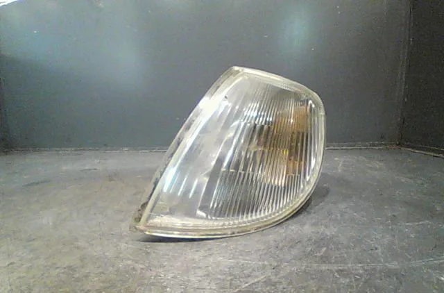 Clignotant gauche CITROEN SAXO 1996 occasion