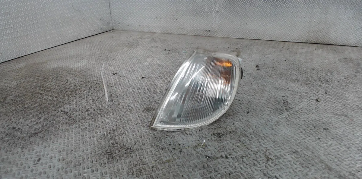 Clignotant gauche CITROEN SAXO  SAXO PHASE 1 occasion — photo 2