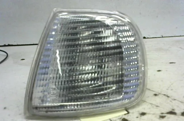 Clignotant gauche Seat CORDOBA (6K1, 6K2) 1.9 sdi (1996-1999) occasion