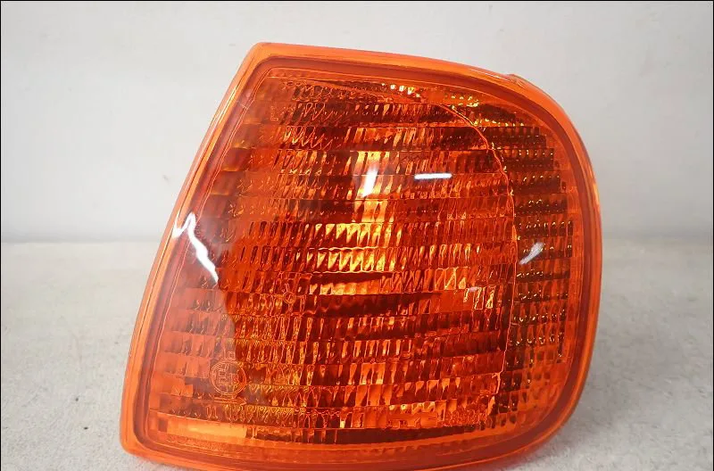 Clignotant gauche VOLKSWAGEN POLO II occasion