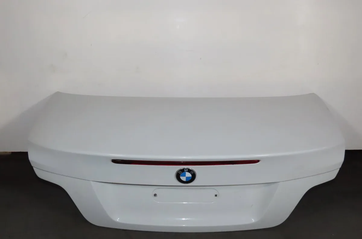 Coffre arrière Bmw 1 Décapotable (E88) 118 d (2008-2013) occasion