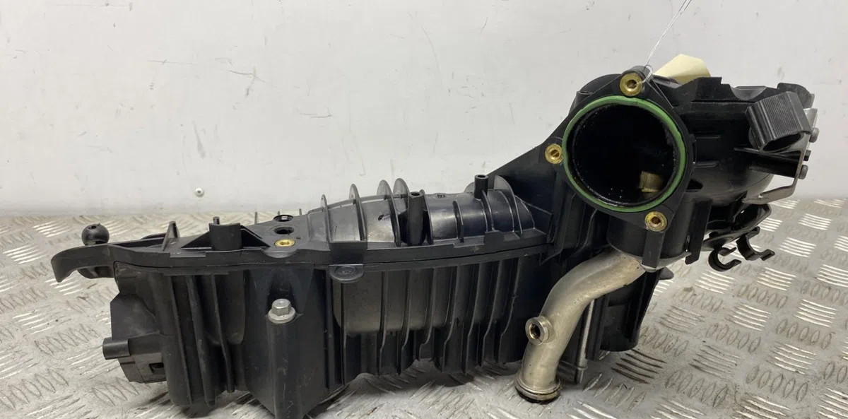 Collecteur admission BMW SERIE 1 E87 PHASE 2 occasion