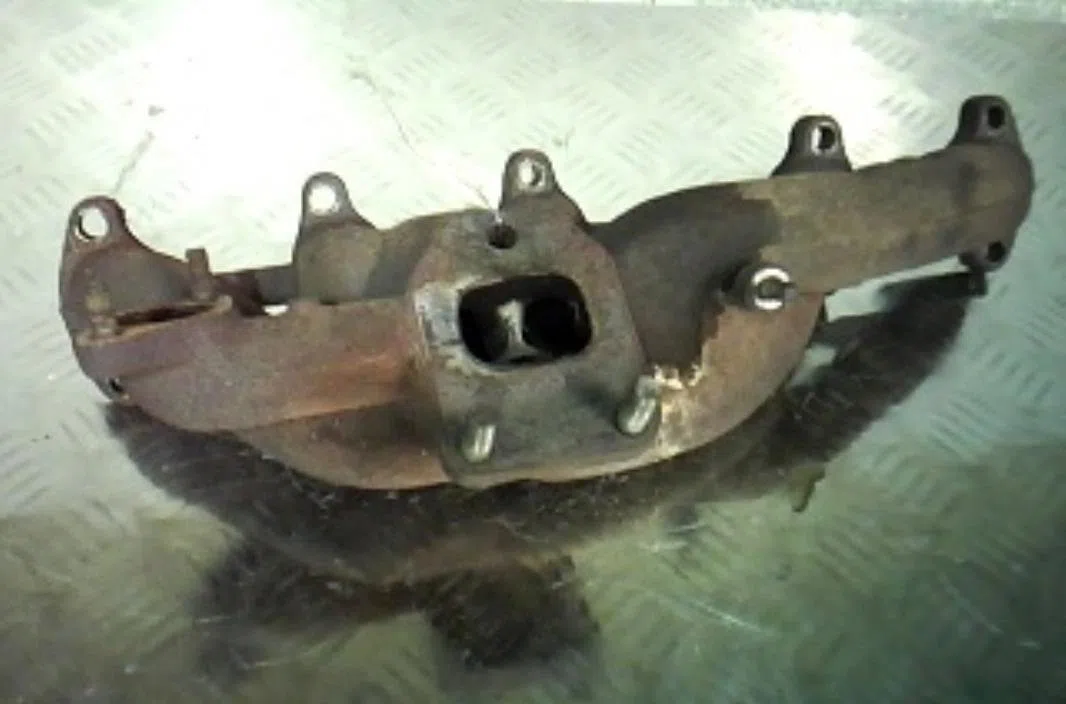 Collecteur echappement Volkswagen TRANSPORTER IV Autobus-Autocar (70B, 70C, 7DB, 7DK, 70J, 70K 2.5 tdi (1995-2003) occas
