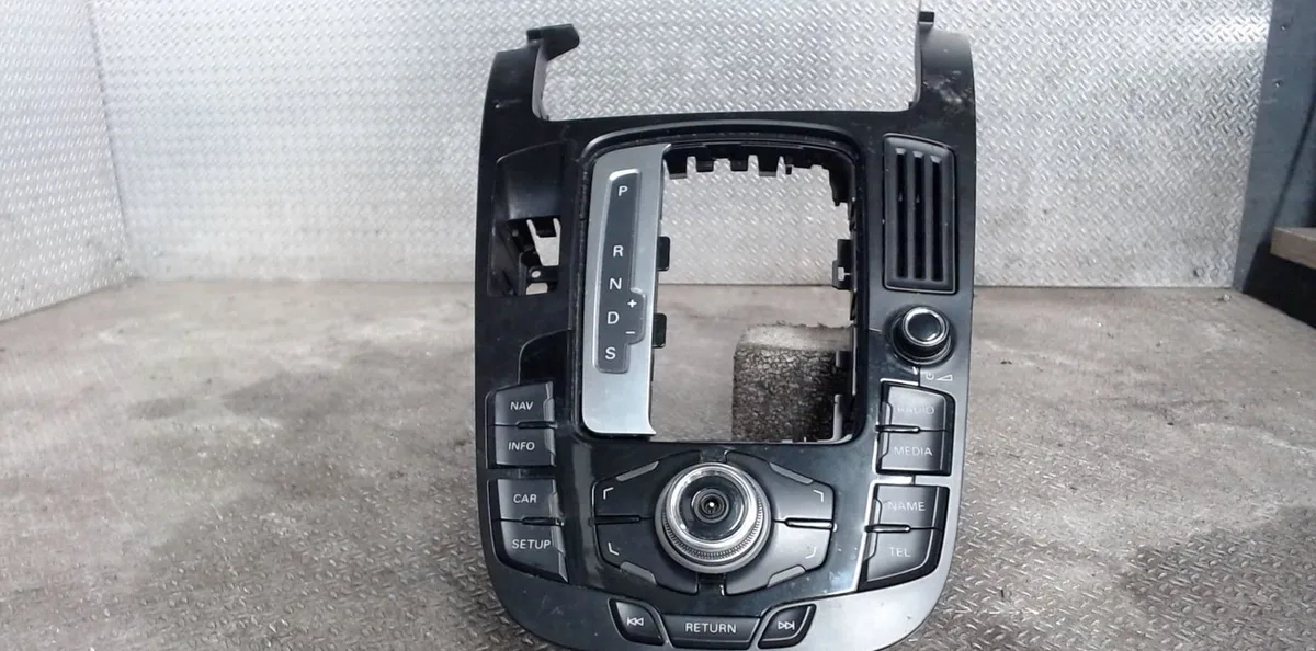 Commande autoradio Audi A5 (8T3) 2.7 tdi (2007-2012) occasion