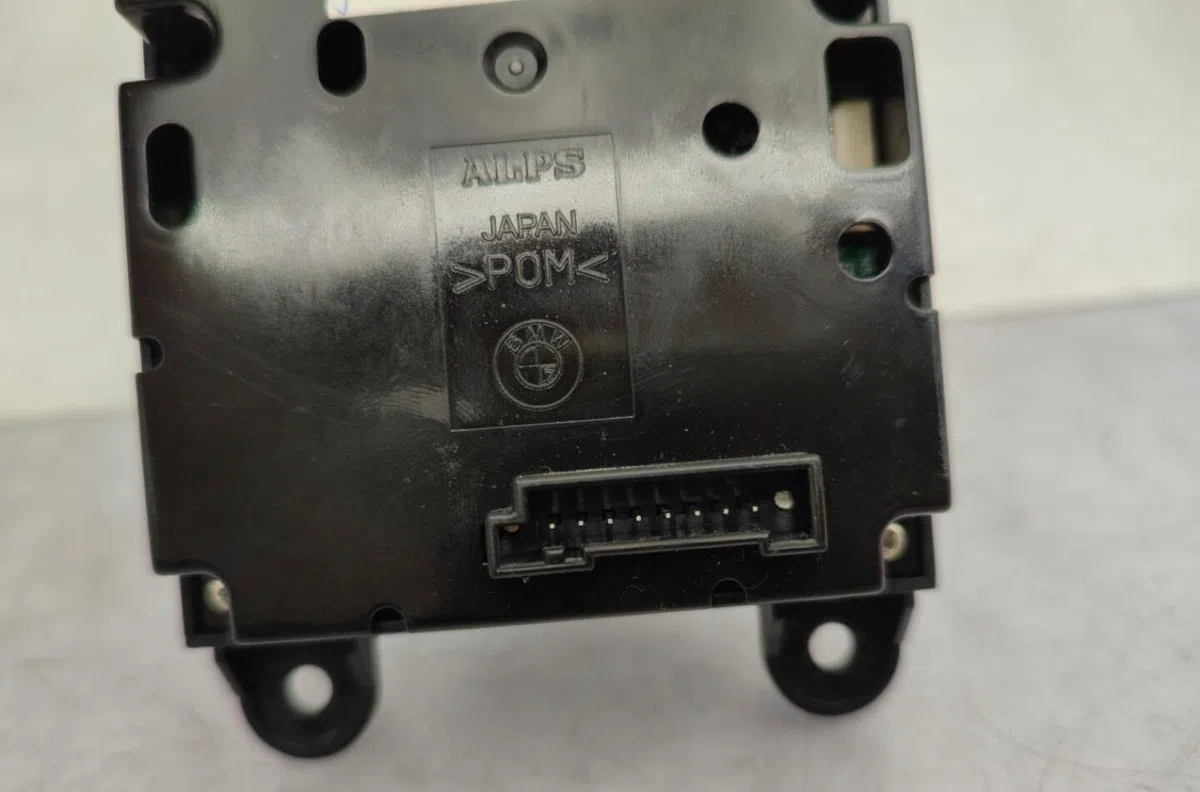 Commande autoradio BMW SERIE 5 E60 PHASE 2 occasion — photo 4
