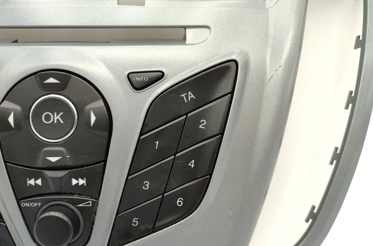 Commande autoradio FORD C-MAX 2 PHASE 1 occasion