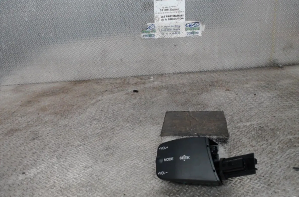 Commande autoradio FORD FOCUS 2 PHASE 2 BREAK occasion