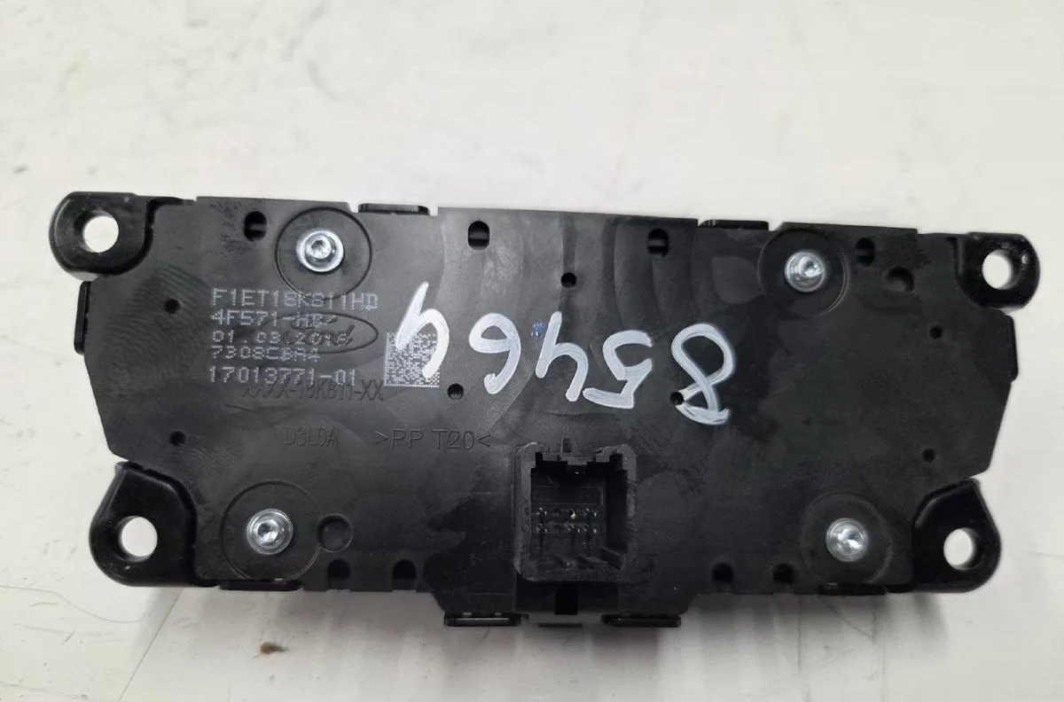 Commande autoradio FORD FOCUS 3 PHASE 2 occasion
