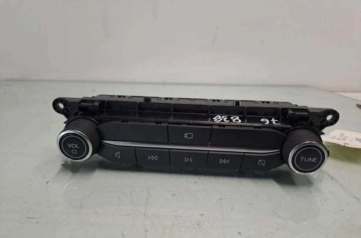 Commande autoradio FORD KUGA 3 PHASE 1 occasion