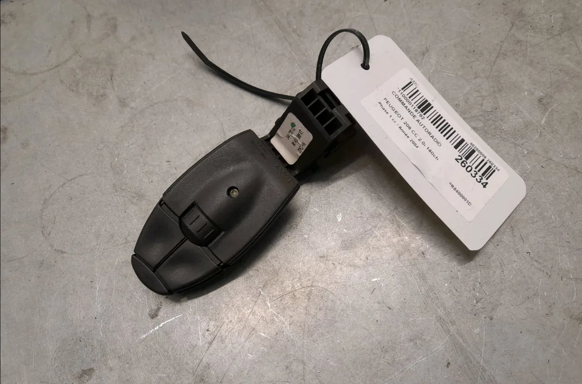 Commande autoradio Peugeot 206 CC (2D) 2.0 s16 (2000-2007) occasion