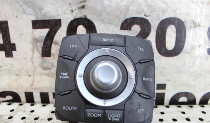 Commande autoradio RENAULT LAGUNA 2 PHASE 2 BREAK occasion