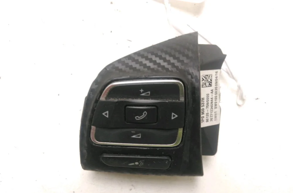 Commande autoradio Seat LEON (1P1) 1.9 tdi (2005-2010) 5 portes occasion