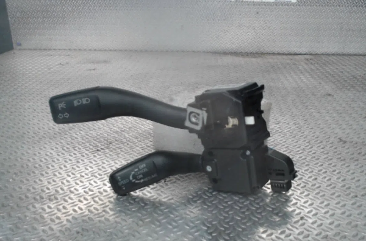 Commande clignotant AUDI A3 2  A3 2 SPORTBACK PHASE 1 occasion