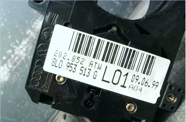 Commande clignotant Audi A3 (8L1) 1.6 (1996-2003) occasion