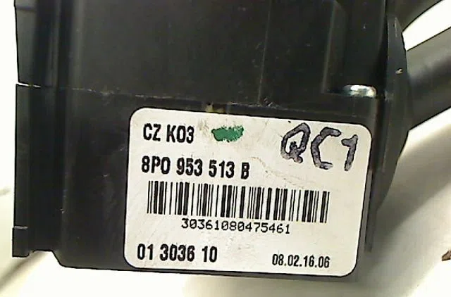 Commande clignotant Audi A3 (8P1) 2.0 tdi (2003-2012) occasion