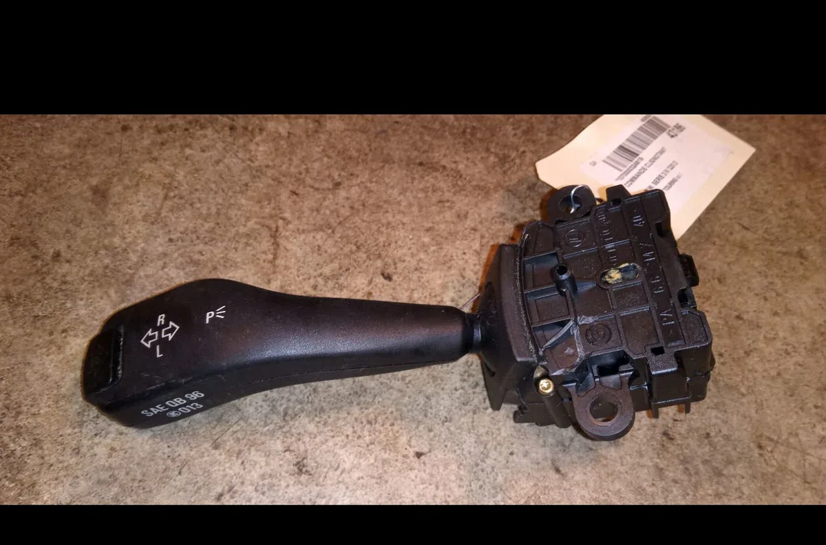 Commande clignotant Bmw 3 Touring (E46) 320 d (2000-2001) occasion