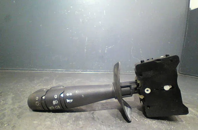 Commande clignotant Dacia LOGAN (LS_) 1.5 dci (ls0k) (2006-2012) occasion