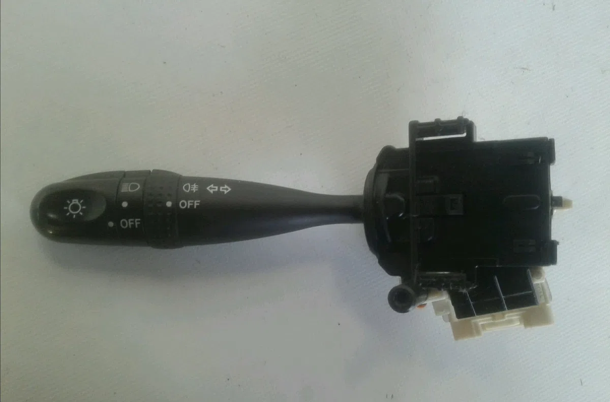 Commande clignotant Daihatsu TREVIS 1.0 (2006) occasion
