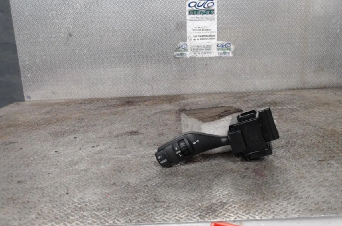 Commande clignotant FORD C-MAX 1  C-MAX 1 PHASE 2 occasion
