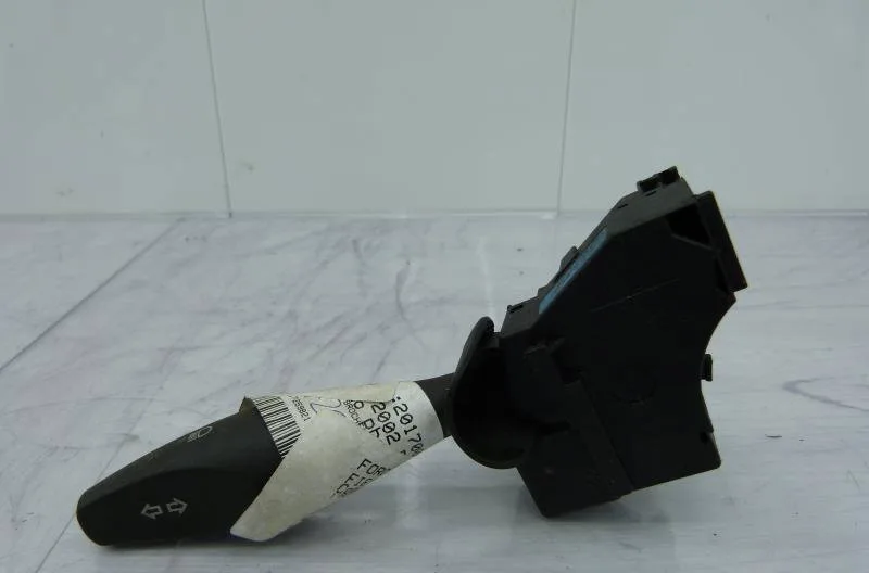 Commande clignotant FORD FIESTA 5 PHASE 2 occasion