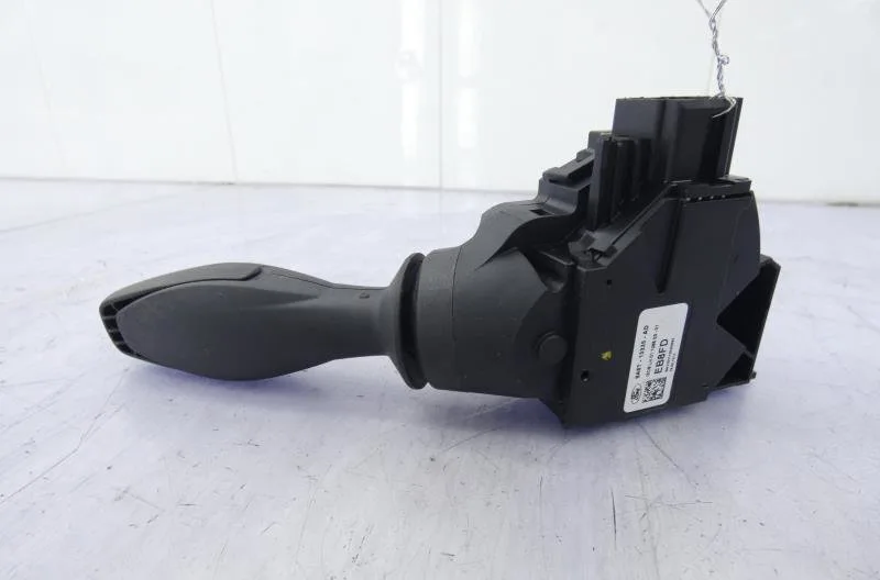 Commande clignotant FORD FIESTA 6 PHASE 2 occasion
