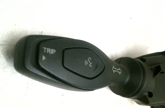 Commande clignotant FORD FIESTA occasion