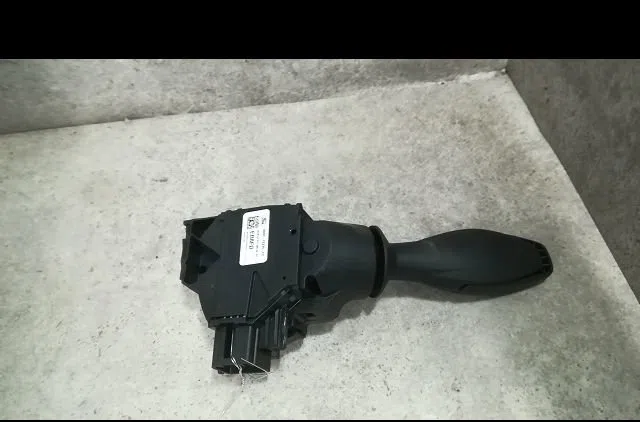 Commande clignotant Ford FIESTA VI (CB1, CCN) 1.6 tdci (2008-2012) occasion
