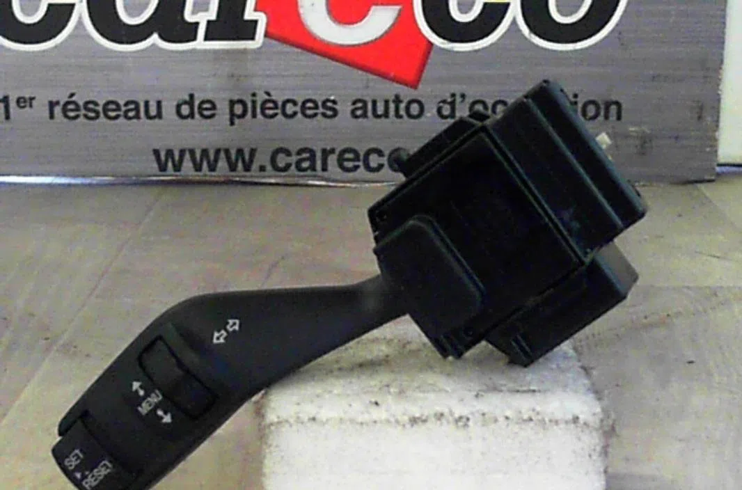 Commande clignotant FORD FOCUS 2  FOCUS 2 PHASE 2 occasion