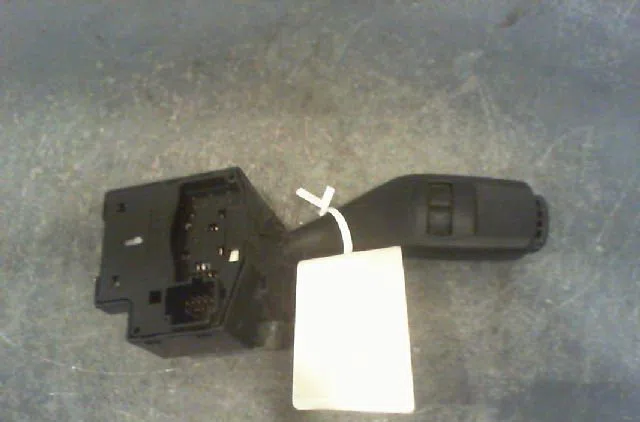 Commande clignotant FORD FOCUS 2004 occasion