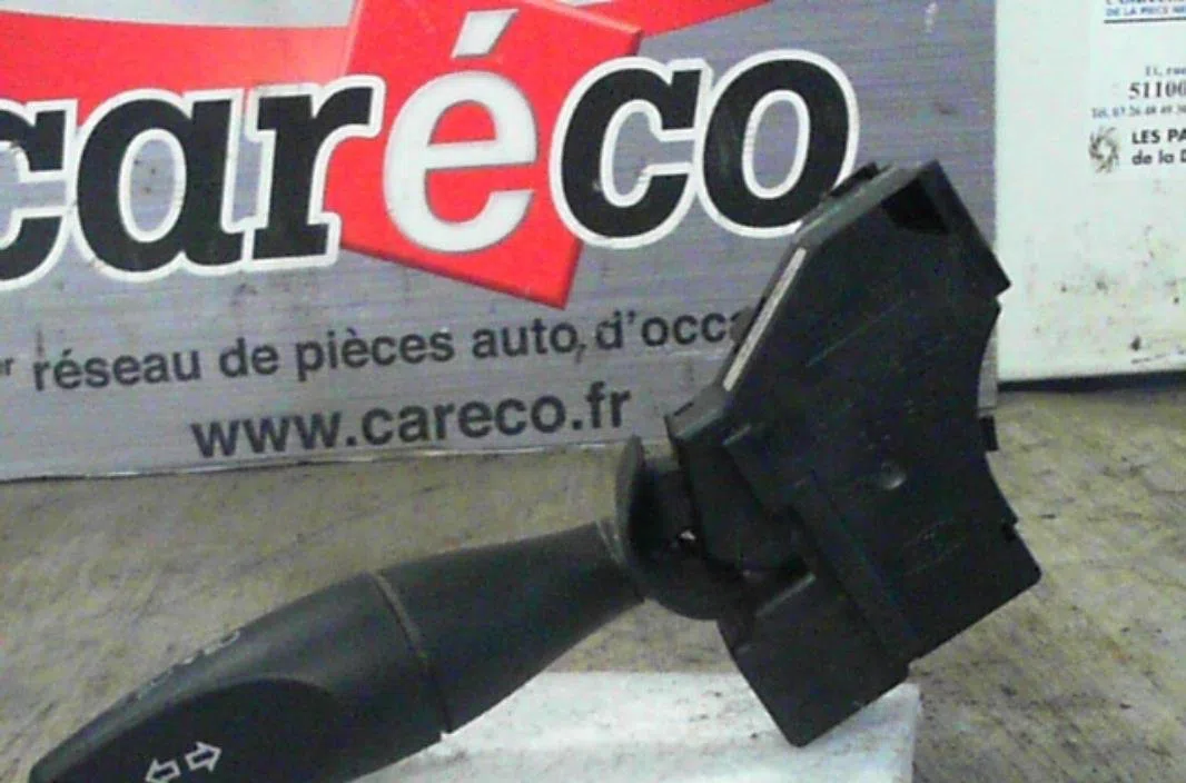 Commande clignotant Ford FOCUS I (DAW, DBW) 1.8 turbo di - tddi (1998-2004) occasion