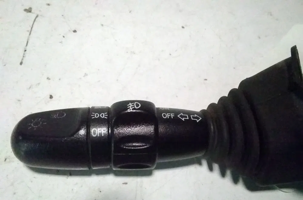 Commande clignotant GM DAEWOO LACETTI 2005 occasion
