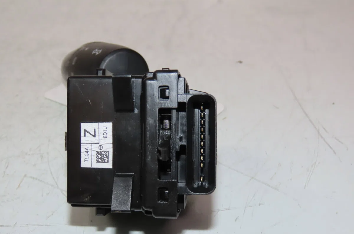 Commande clignotant Mazda 2 (DL, DJ) 1.5 skyactiv-g (djlfs) (2014) occasion