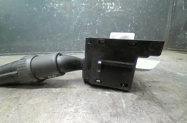 Commande clignotant Mazda 3 (BK) 1.6 (bk14) (2003-2009) occasion