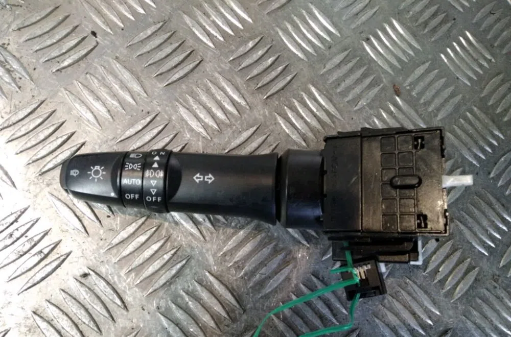 Commande clignotant Mitsubishi ASX (GA_W_) 1.8 di-d (ga6w) (2010) occasion