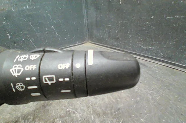Commande clignotant NISSAN ALMERA 2004 occasion