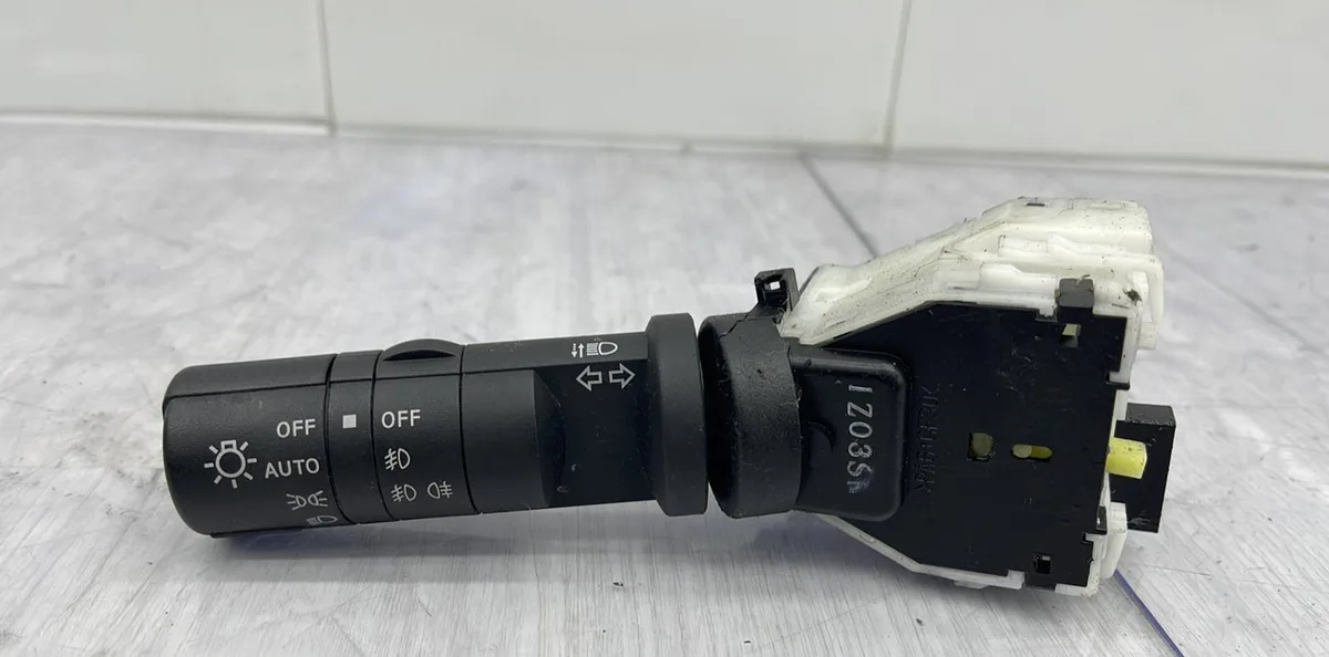 Commande clignotant NISSAN QASHQAI 1 PHASE 2 occasion