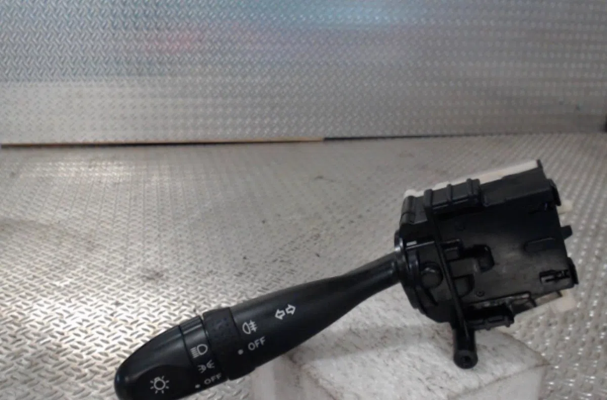 Commande clignotant Opel AGILA (B) (H08) 1.3 cdti (f68) (2008-2010) 5 portes occasion