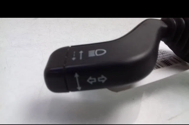 Commande clignotant Opel CORSA C (X01) 1.2 twinport (f08, f68) (2004-2009) occasion