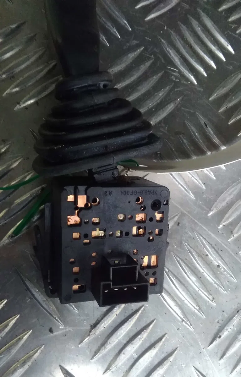 Commande clignotant Opel MERIVA A Monospace (X03) 1.6 16v (e75) (2003-2006) occasion