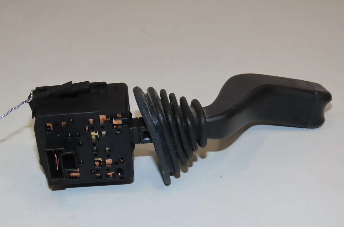 Commande clignotant Opel MERIVA A Monospace (X03) 1.7 cdti (e75) (2003-2010) occasion