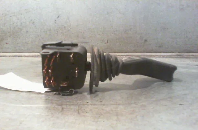 Commande clignotant OPEL OMEGA 1995 occasion