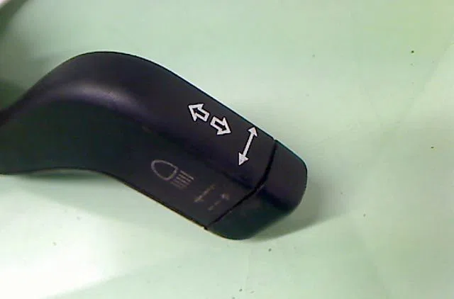 Commande clignotant OPEL TIGRA I 1995 occasion