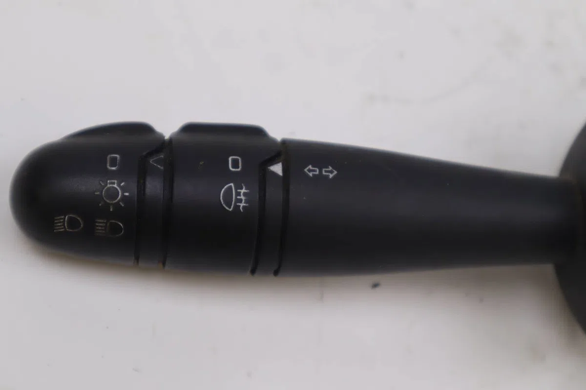 Commande clignotant Opel VIVARO A Fourgon (X83) 1.9 dti (f7) (2001-2014) occasion