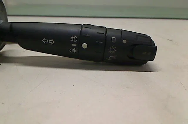 Commande clignotant PEUGEOT 607 2002 occasion