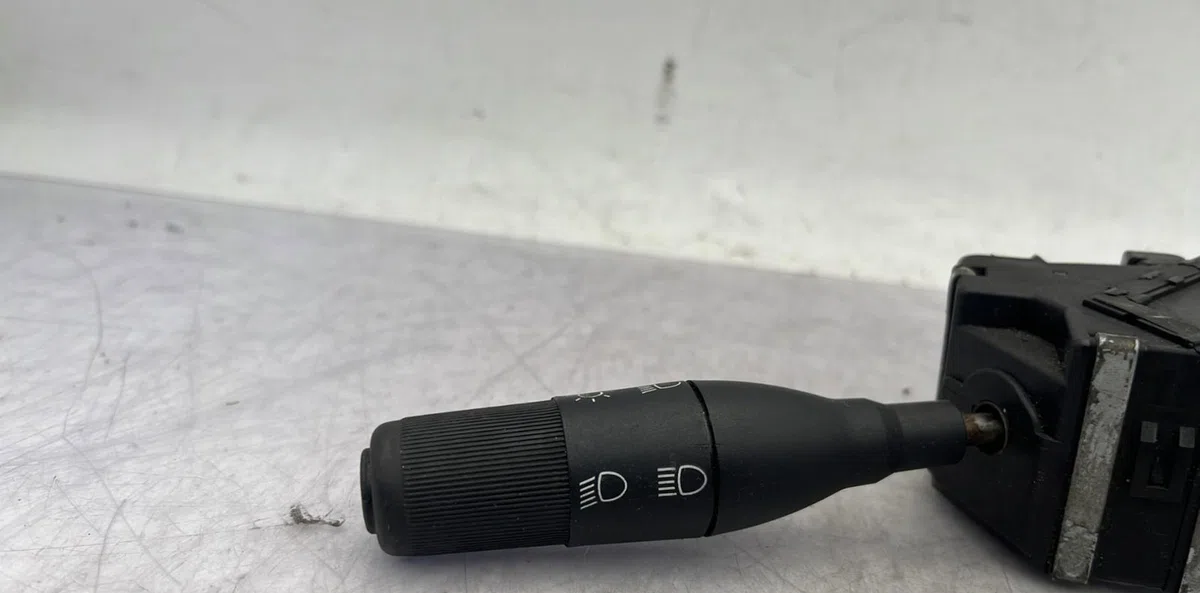 Commande clignotant RENAULT CLIO 1 PHASE 2 occasion — photo 2