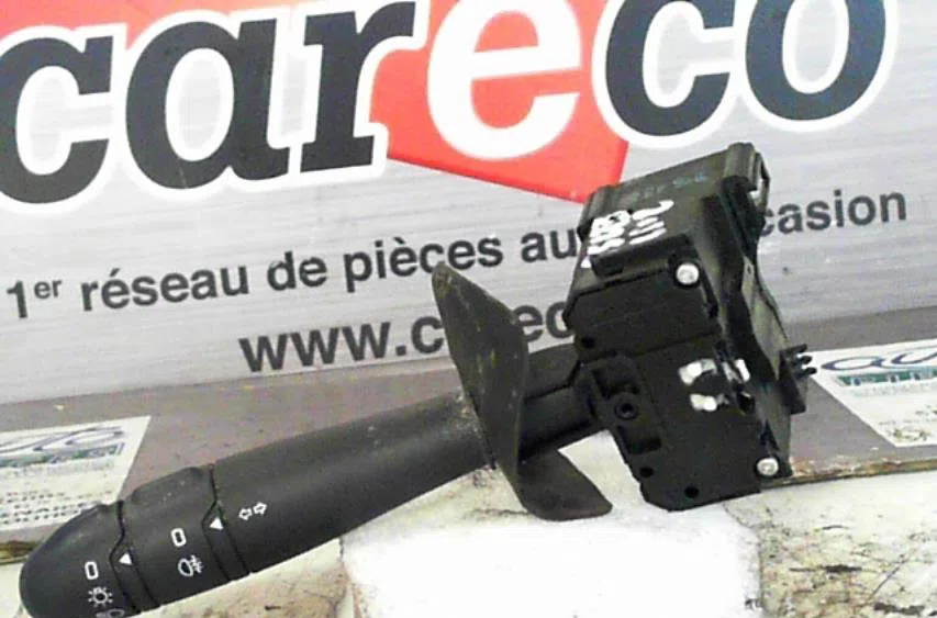 Commande clignotant RENAULT CLIO 2 CAMPUS  0 occasion