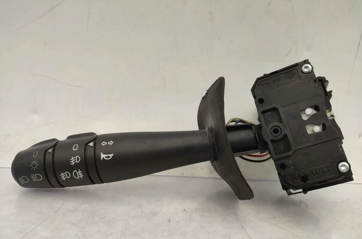 Commande clignotant RENAULT CLIO 2 PHASE 1 occasion