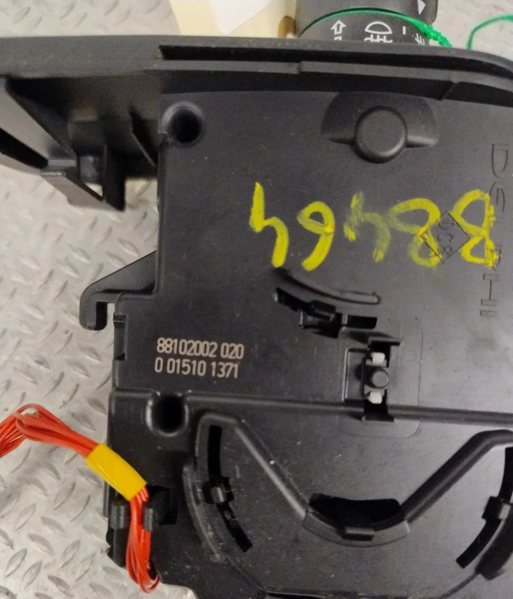 Commande clignotant RENAULT CLIO 3  CLIO 3 PHASE 2 BREAK occasion